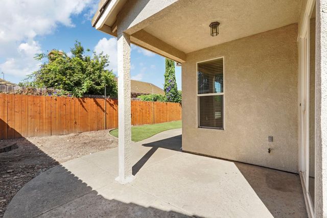 2664 Ponderosa Dr, Lodi, CA 95242