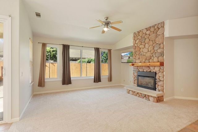 2664 Ponderosa Dr, Lodi, CA 95242