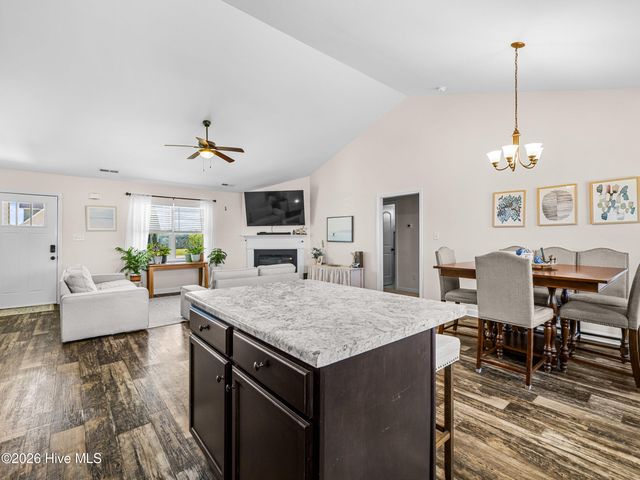 108 Woodwater Drive, Richlands, NC 28574