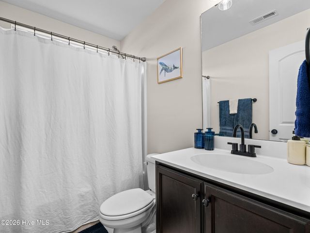 108 Woodwater Drive, Richlands, NC 28574