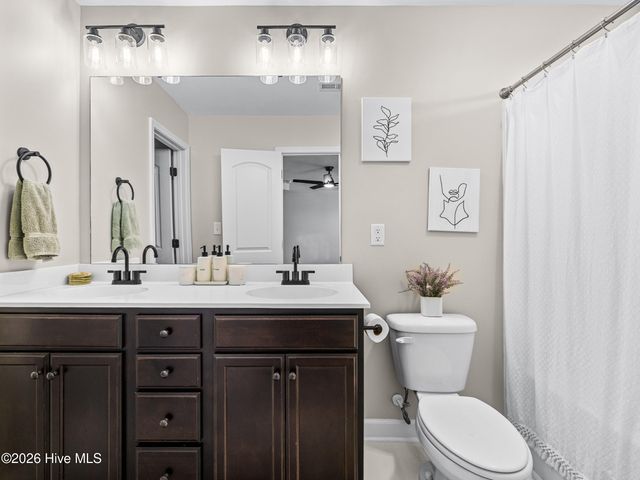 108 Woodwater Drive, Richlands, NC 28574