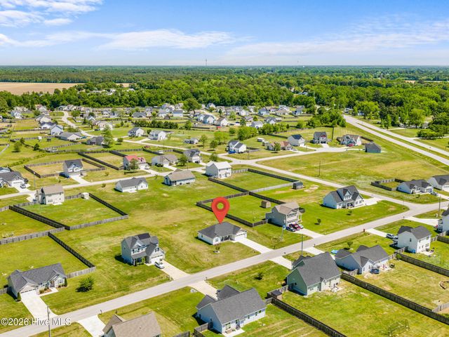 108 Woodwater Drive, Richlands, NC 28574