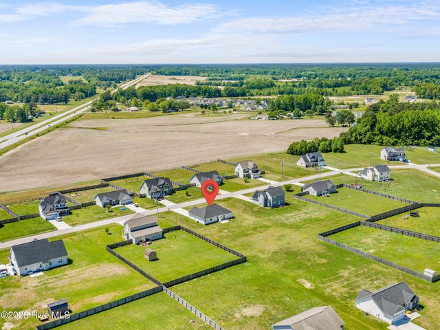 108 Woodwater Drive, Richlands, NC 28574