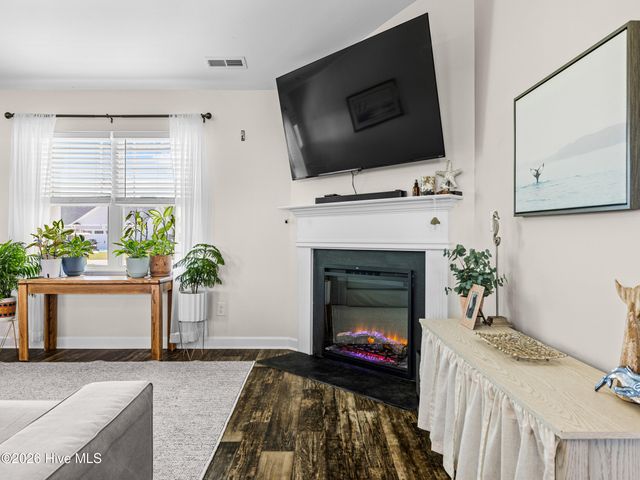 108 Woodwater Drive, Richlands, NC 28574