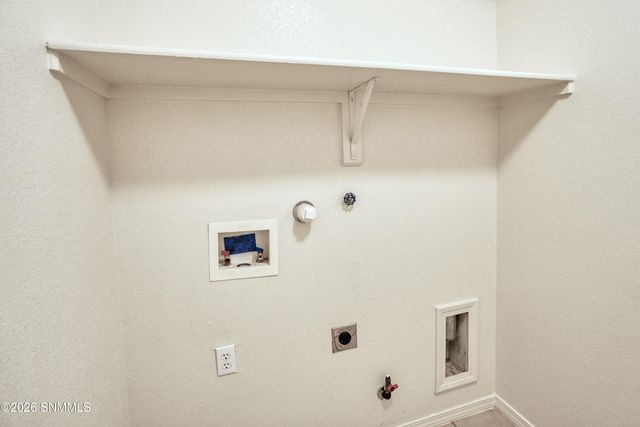 1004 Gilmer Way, Las Cruces, NM 88005