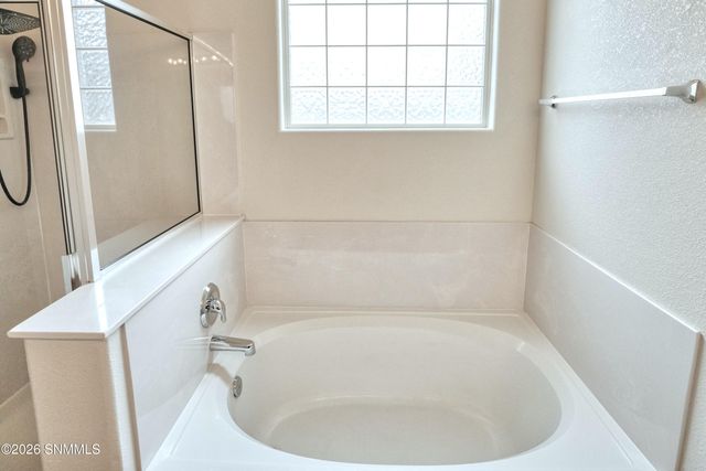 1004 Gilmer Way, Las Cruces, NM 88005