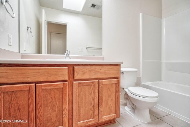 1004 Gilmer Way, Las Cruces, NM 88005