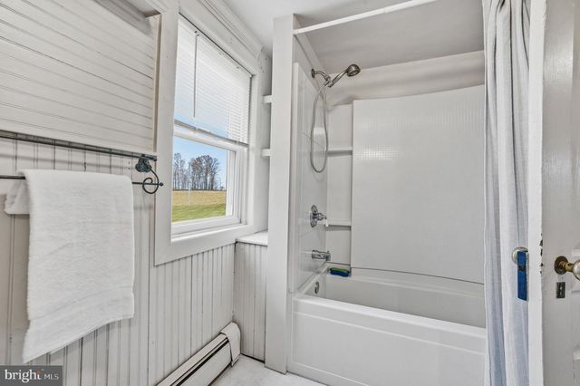 677 KELLER RD, New Freedom, PA 17349