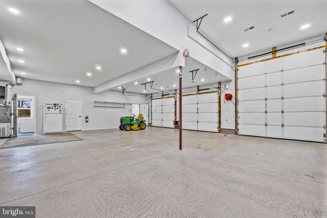 677 KELLER RD, New Freedom, PA 17349