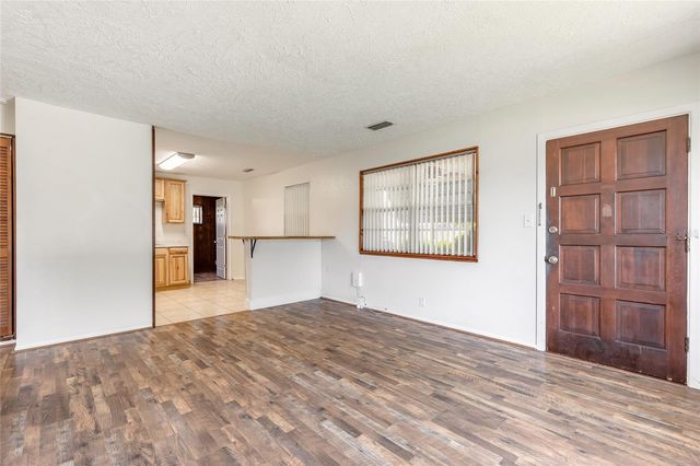 1584 VALENCIA AVENUE, Daytona Beach, FL 32117
