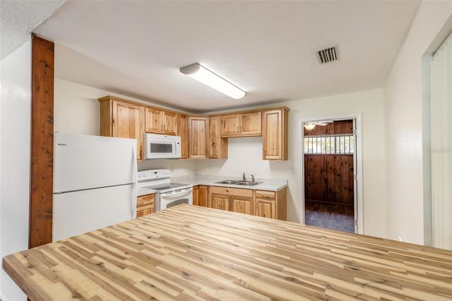1584 VALENCIA AVENUE, Daytona Beach, FL 32117