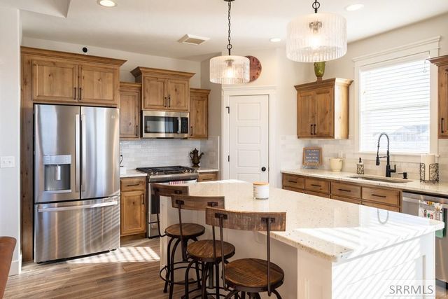 857 Oak Hill Way, Rexburg, ID 83440