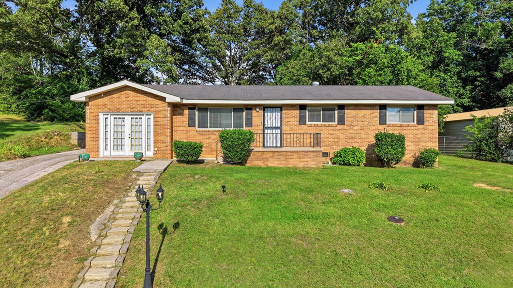 7820 Rosemary Circle, Chattanooga, TN 37416