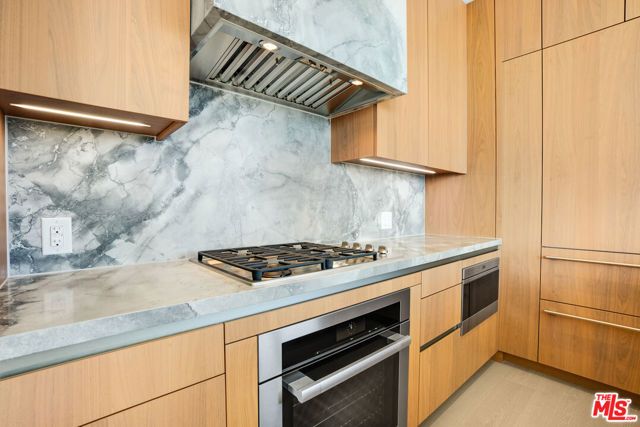 211 W Elm Court 16B, Los Angeles, CA 90067