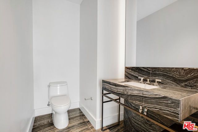 211 W Elm Court 16B, Los Angeles, CA 90067