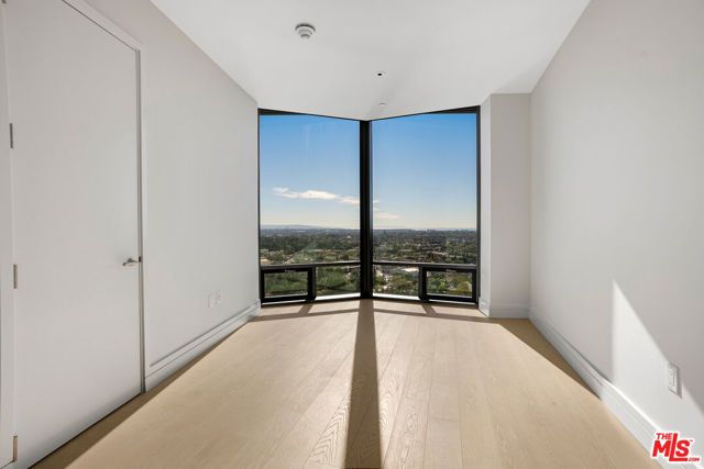 211 W Elm Court 16B, Los Angeles, CA 90067