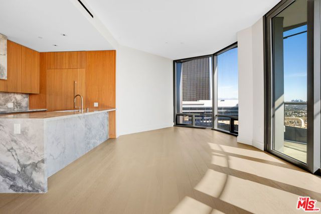 211 W Elm Court 16B, Los Angeles, CA 90067