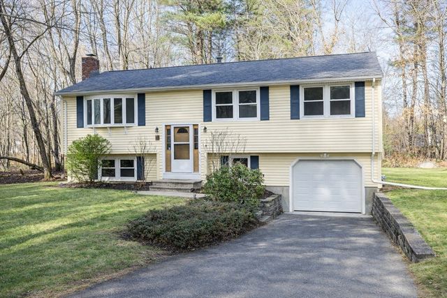 41 Dunster Rd, Bedford, MA 01730