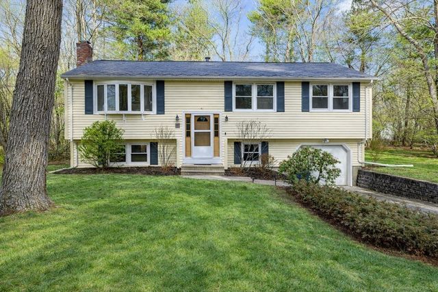 41 Dunster Rd, Bedford, MA 01730