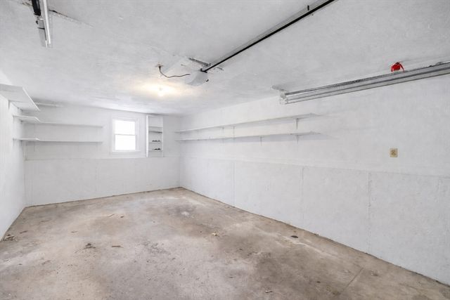 41 Dunster Rd, Bedford, MA 01730