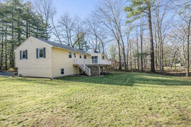 41 Dunster Rd, Bedford, MA 01730