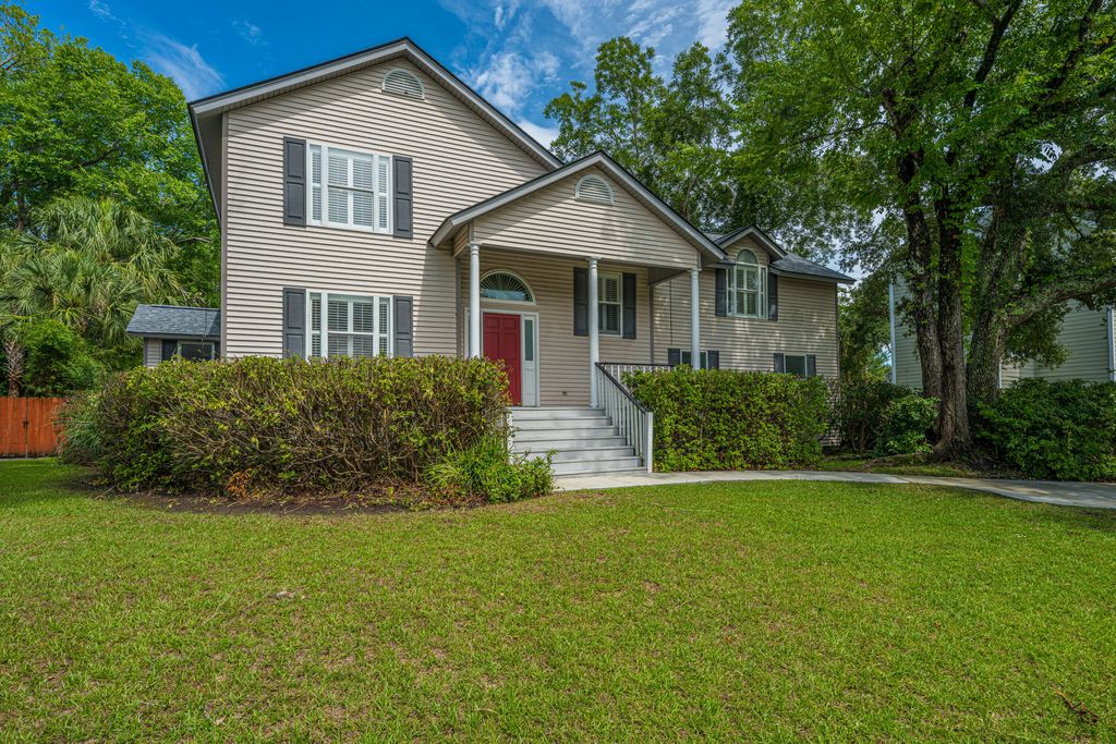 230 Marsh Oaks Drive, Charleston, SC 29407