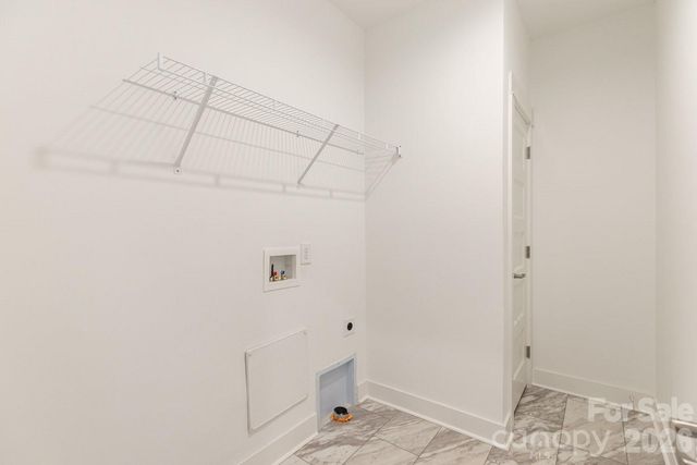 139 Mullinax Drive, Hendersonville, NC 28792