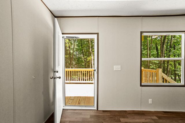 8827 Big Creek Road, Ellijay, GA 30536