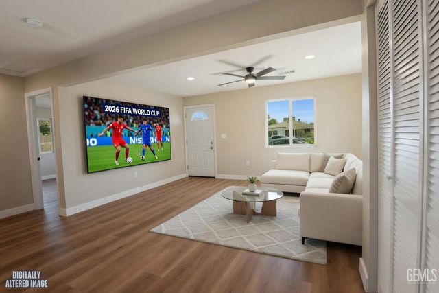 2212 Larcus Avenue, Bakersfield, CA 93307