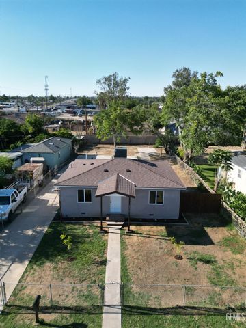 2212 Larcus Avenue, Bakersfield, CA 93307