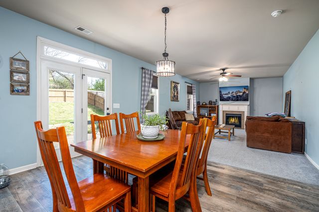 2034 Austin Dr, Spring Hill, TN 37174