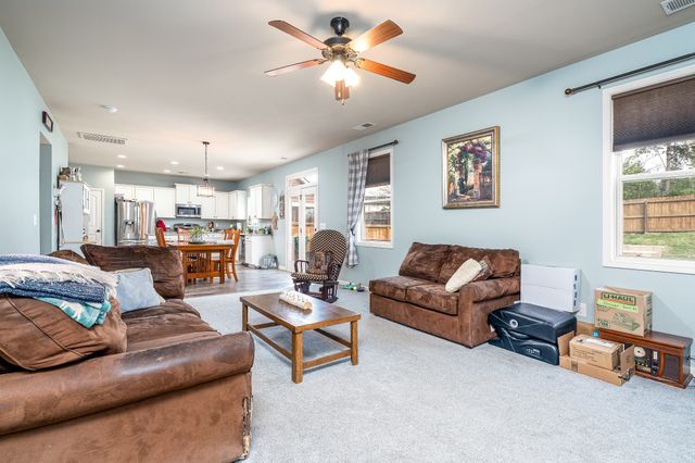 2034 Austin Dr, Spring Hill, TN 37174