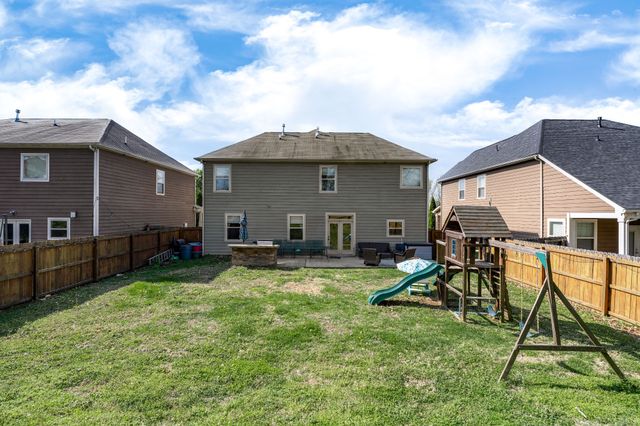 2034 Austin Dr, Spring Hill, TN 37174