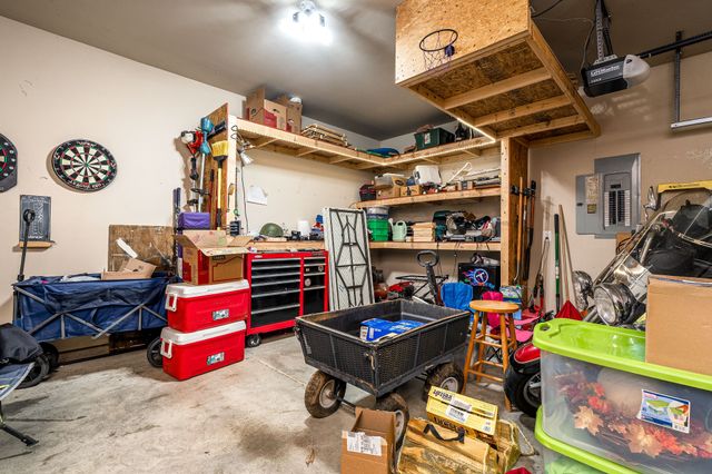 2034 Austin Dr, Spring Hill, TN 37174