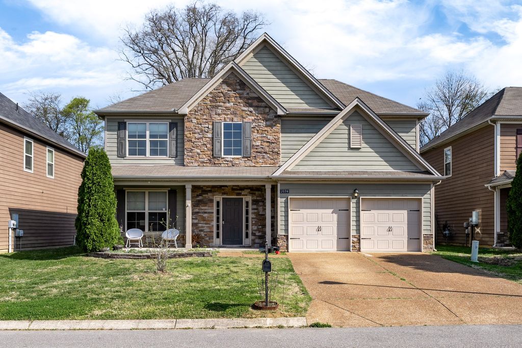 2034 Austin Dr, Spring Hill, TN 37174