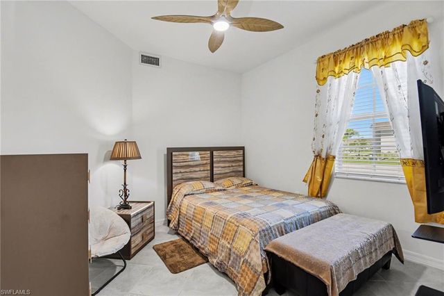 20590 Hazelnut CT S, Lehigh Acres, FL 33936