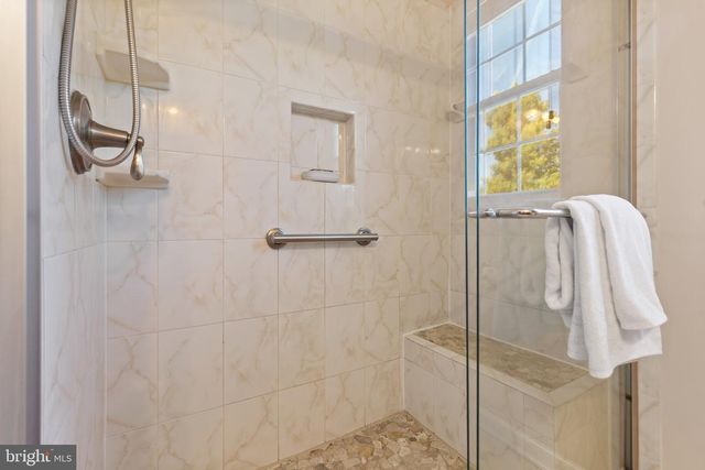 4115 33RD ST S, Arlington, VA 22206