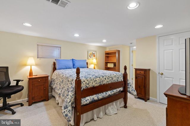 4115 33RD ST S, Arlington, VA 22206