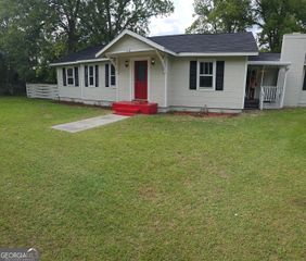 119 E Wacona Drive, Waycross, GA 31501