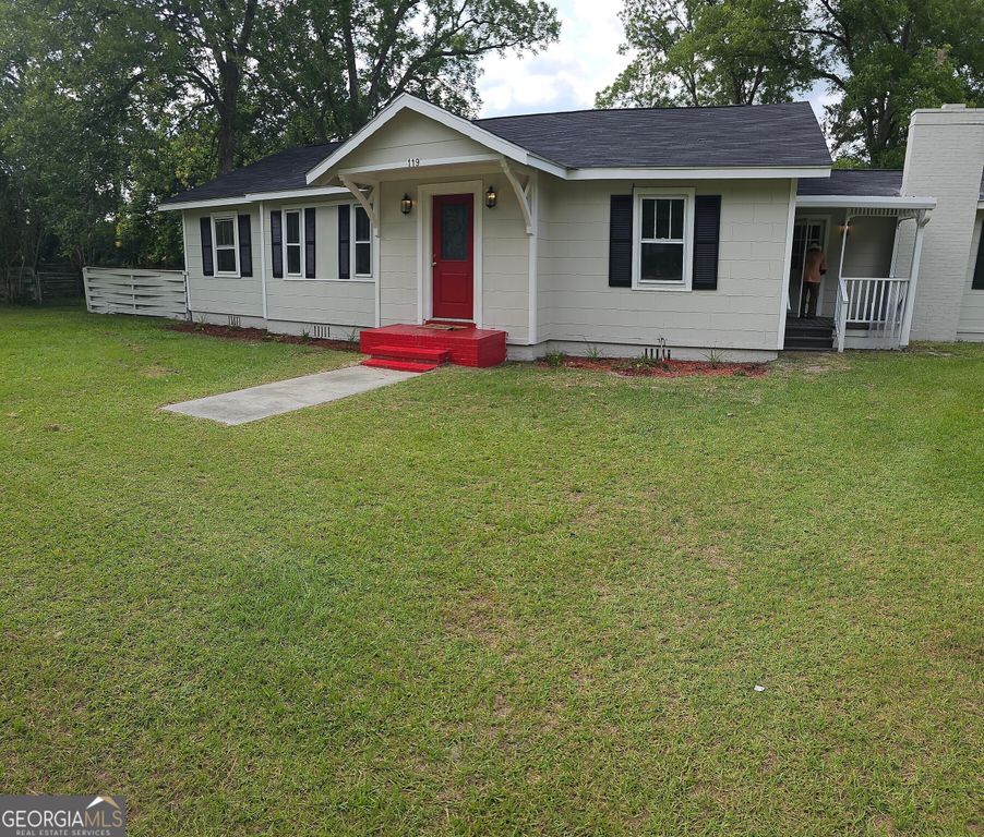 119 E Wacona Drive, Waycross, GA 31501
