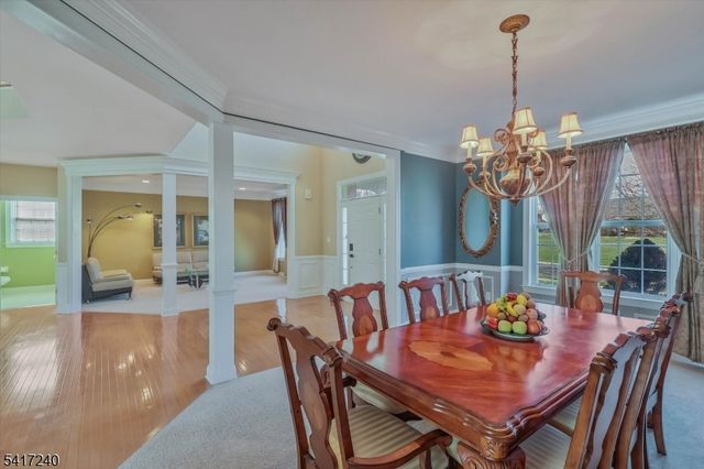 4 ELM DR, Clinton Twp., NJ 08809