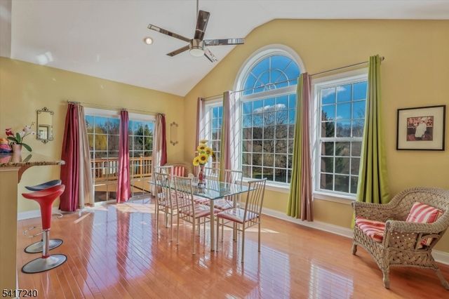 4 ELM DR, Clinton Twp., NJ 08809