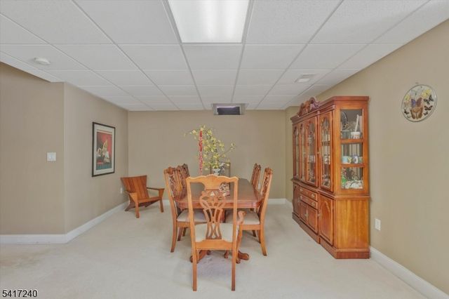 4 ELM DR, Clinton Twp., NJ 08809