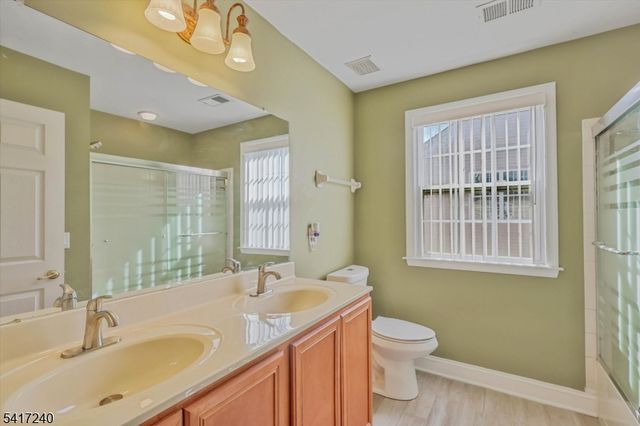 4 ELM DR, Clinton Twp., NJ 08809