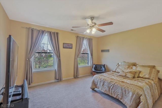 4 ELM DR, Clinton Twp., NJ 08809