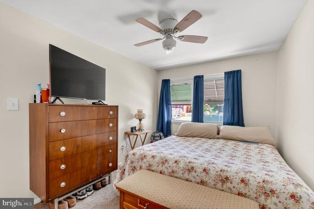 7868 SAINT BRIDGET LN, Baltimore, MD 21222