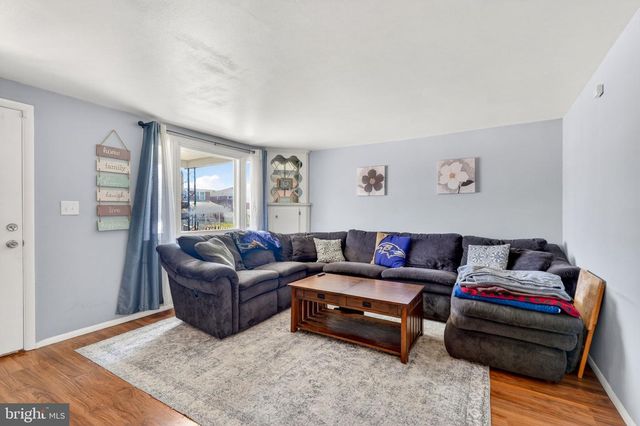 7868 SAINT BRIDGET LN, Baltimore, MD 21222