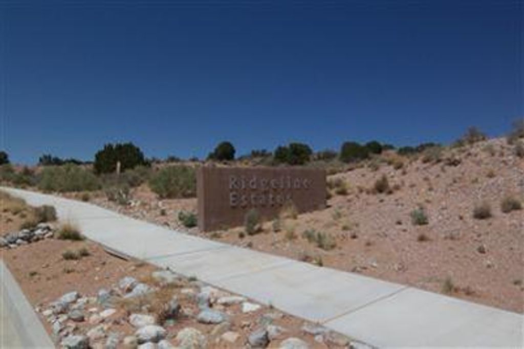 1950 Ridge Court NE, Rio Rancho, NM 87144