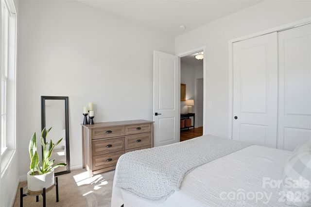 7104 Wayfarer Drive, Charlotte, NC 28269