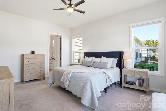 7104 Wayfarer Drive, Charlotte, NC 28269